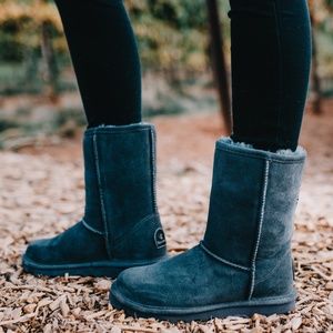 BearPaw Women's Elle Short Winter Boot